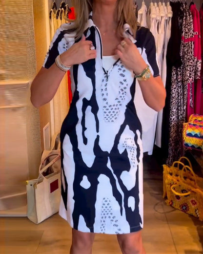 Bedrucktes Revers-Kurzarmkleid