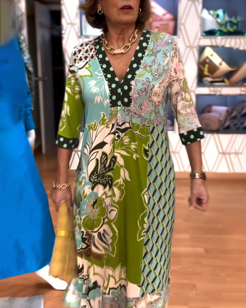 V-Ausschnitt Bedrucktes Schlitzkleid