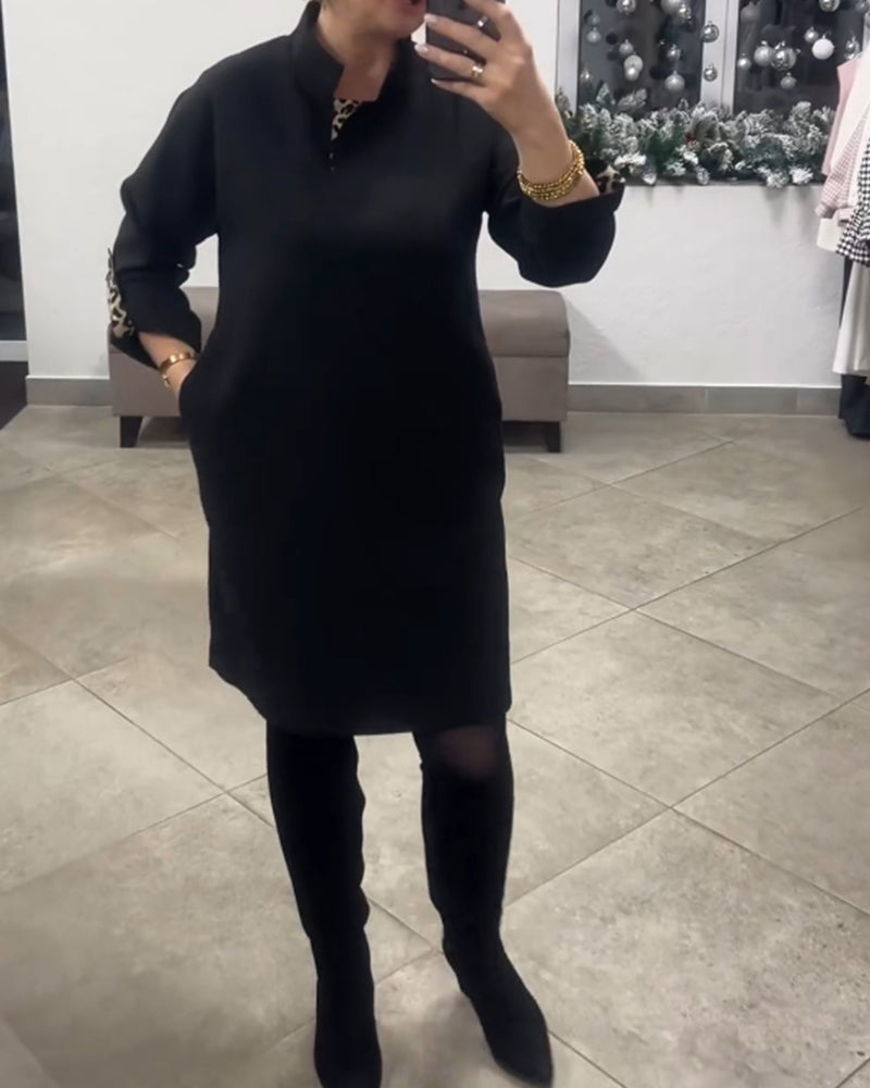 Kleid mit Stehkragen in einfarbig