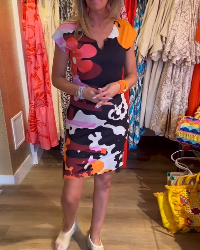 Farbenfrohes kurzärmliges Midikleid