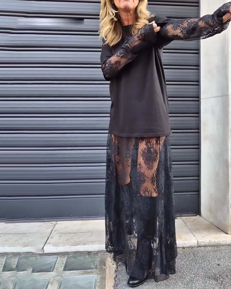 Zweiteiliges Set - einfarbiges T-Shirt und Spitzenrock