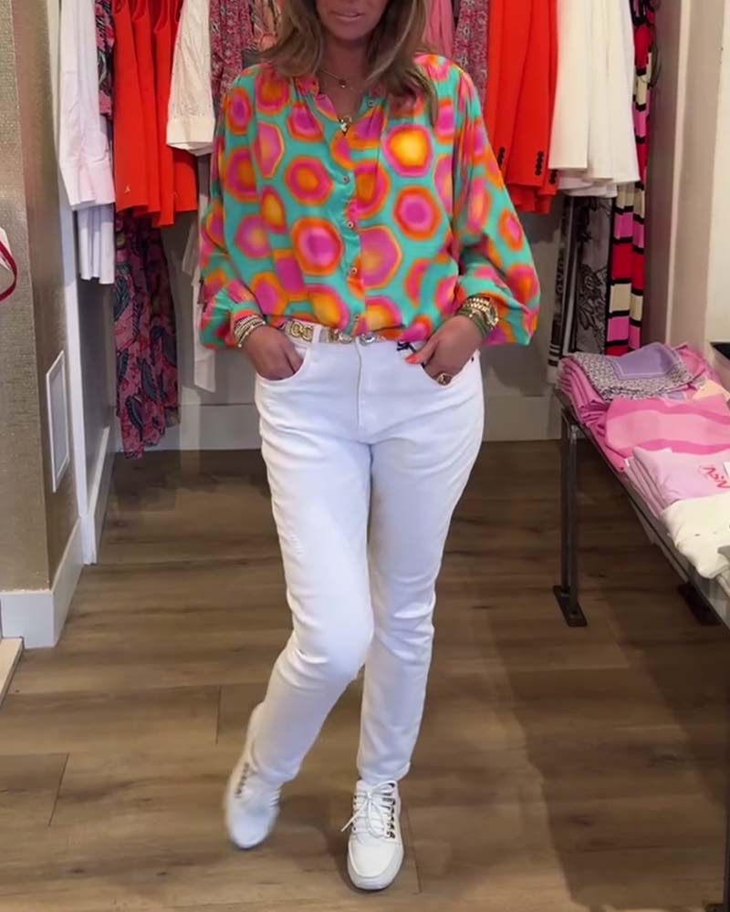 Buntes geometrisches Druckhemd mit Stehkragen