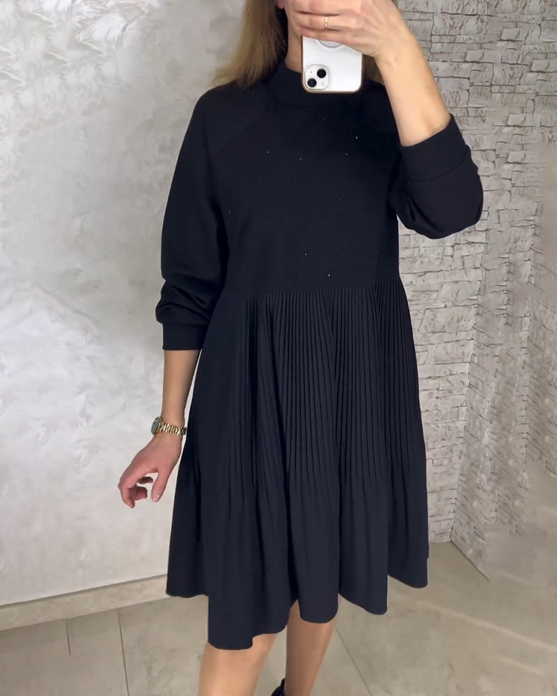 Hochkragen plissiertes einfarbiges Kleid