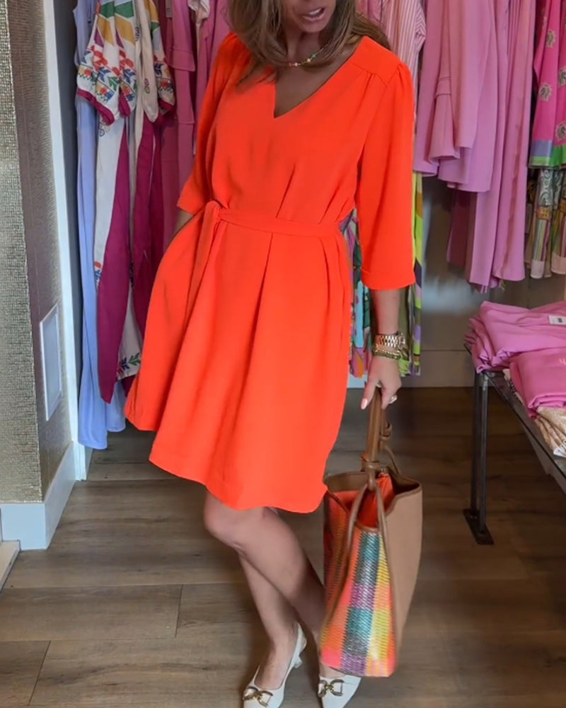 Midi-Ärmelloses Kleid in einfarbiger Farbe mit Gürtel