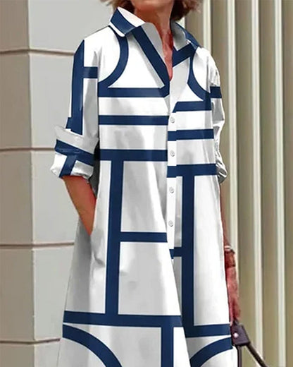 Kleid mit geometrischem Druck und Taschen