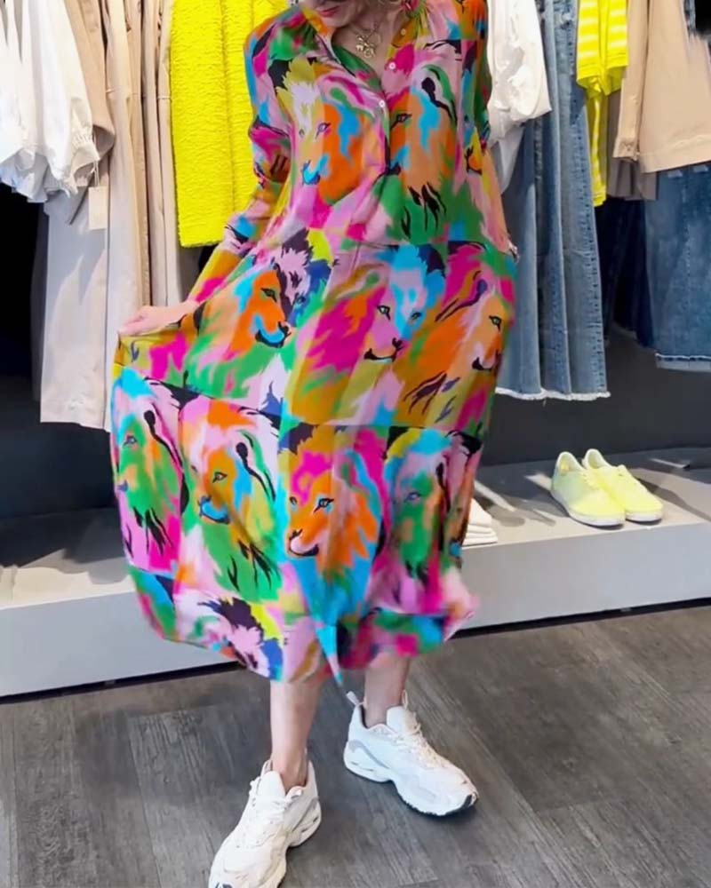 Farbig bedrucktes Taschenkleid