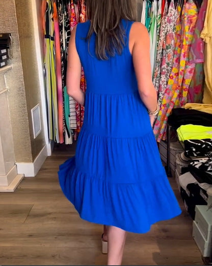 Faltendes ärmelloses lockeres Kleid