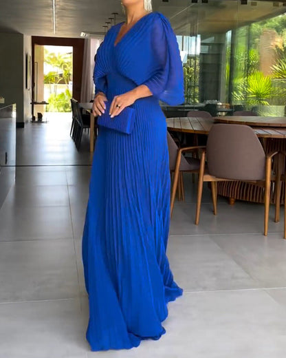 Faltenrock Kleid mit taillenbetonendem Schnitt