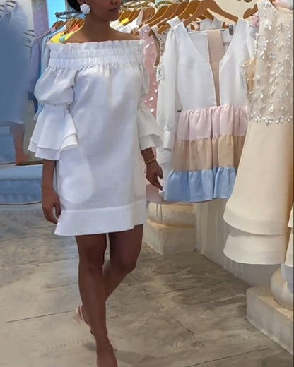 Ein-Schulter-Flare-Ärmel-Kleid