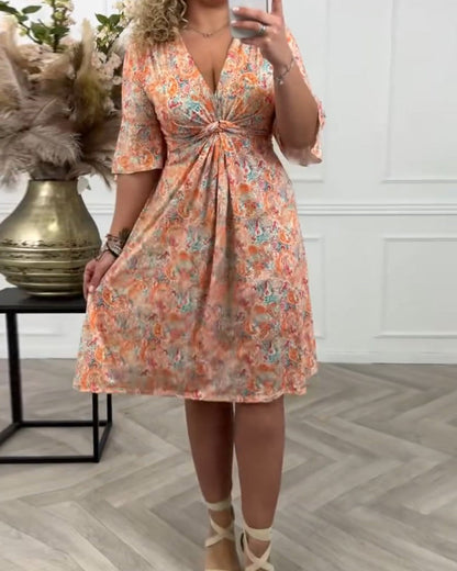 V-Ausschnitt Twist Druckkleid