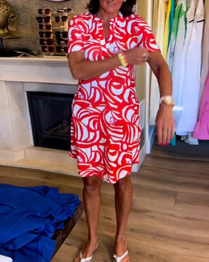 Lässiges Kurzarmbedrucktes Kleid