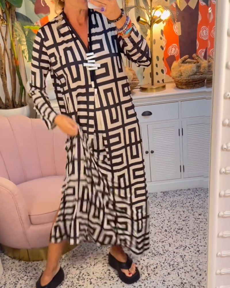 V-Ausschnitt Kleid mit geometrischem Druck