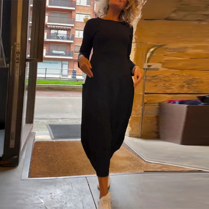 Einfarbiges Rundhalslangarmkleid mit Taschen