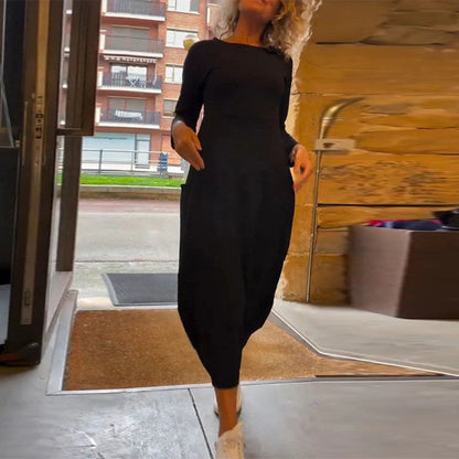 Einfarbiges Rundhalslangarmkleid mit Taschen